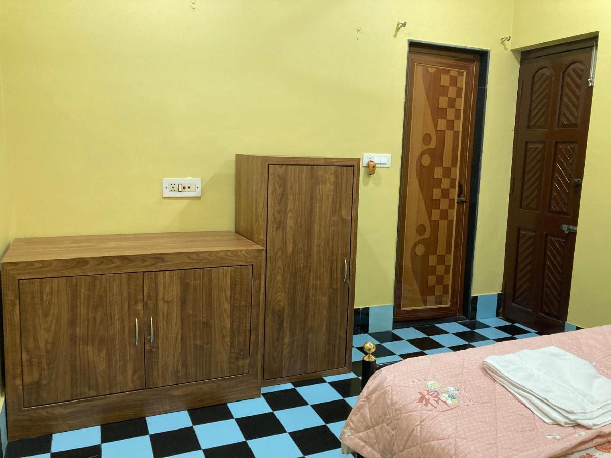 Anjali Homestay - 10 Mins From Airport Siliguri Exterior photo