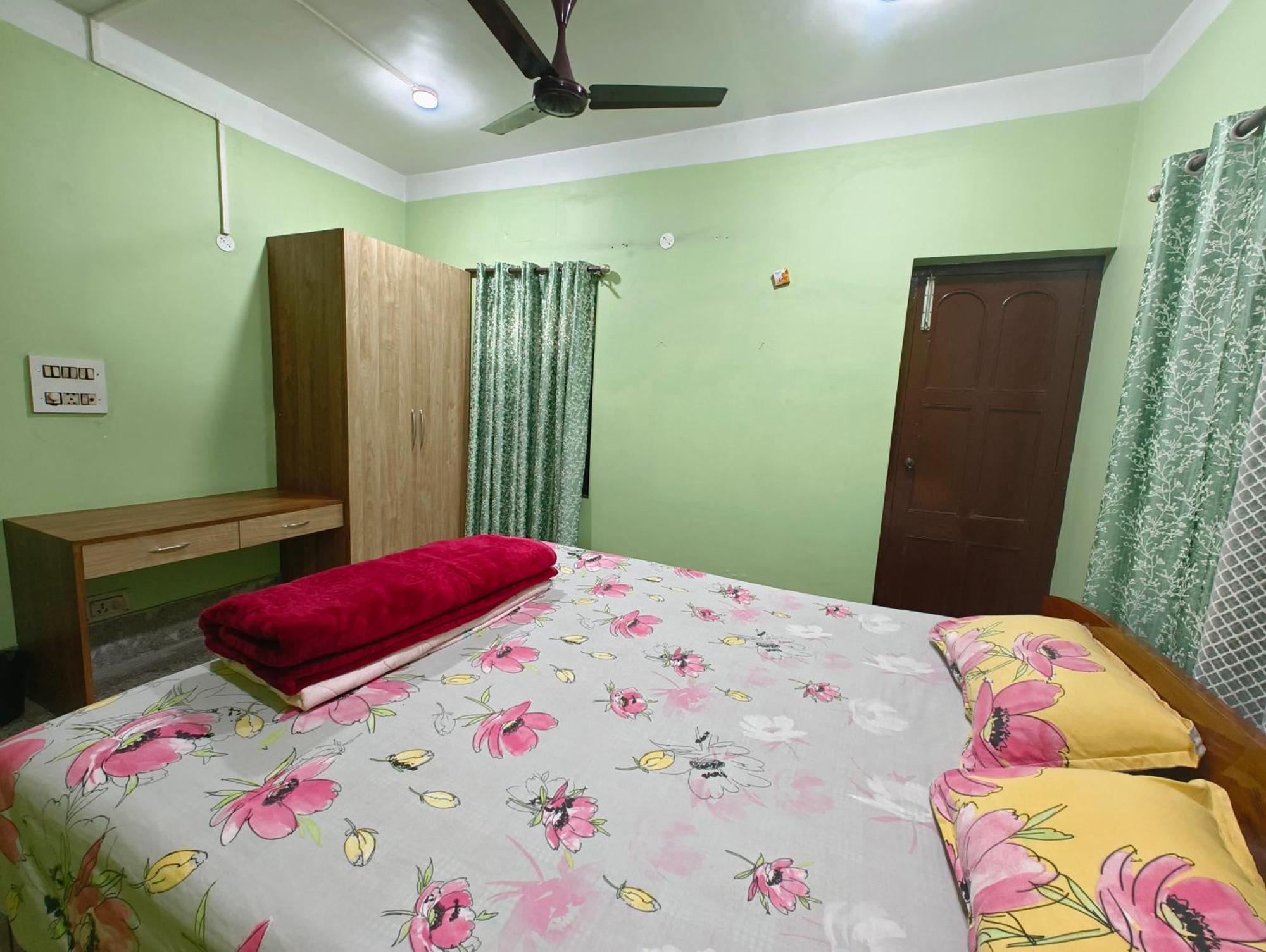 Anjali Homestay - 10 Mins From Airport Siliguri Exterior photo